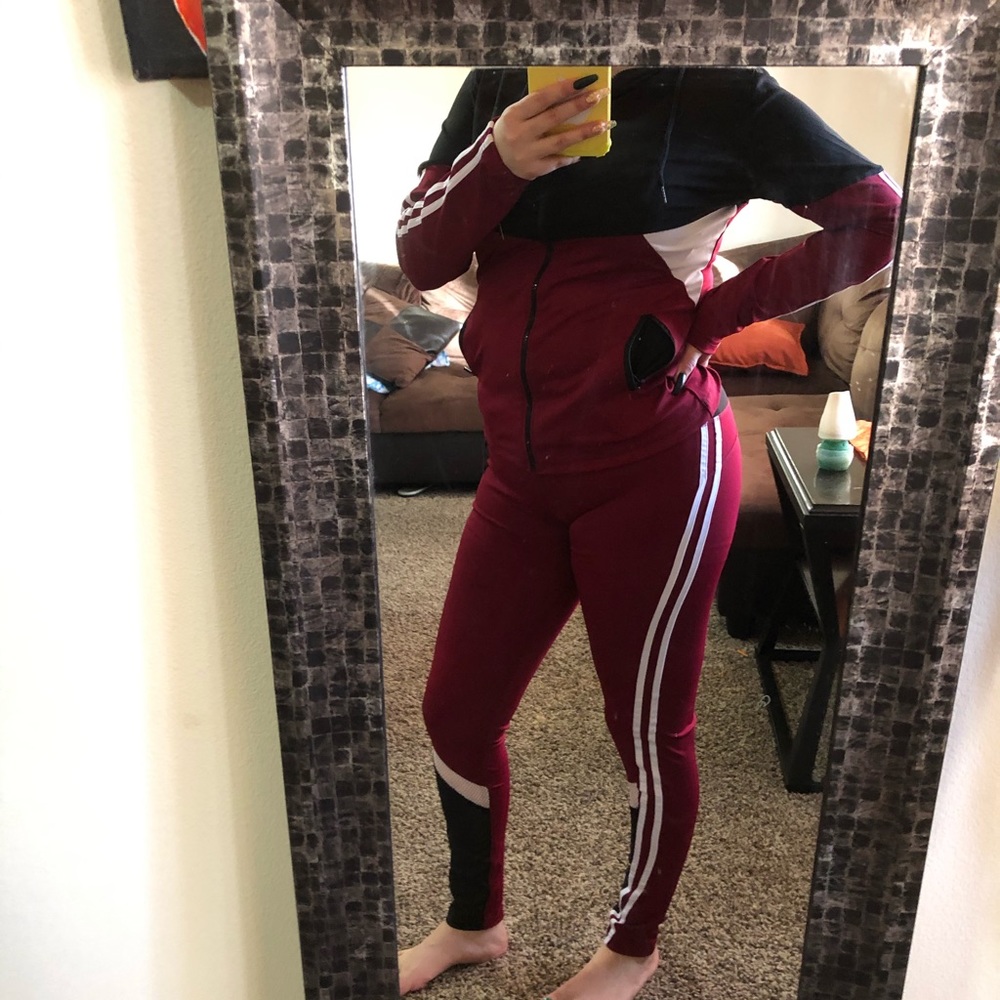 Pant sets - Picture 2 of 5